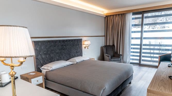 Hotel Cristallo - photo 2