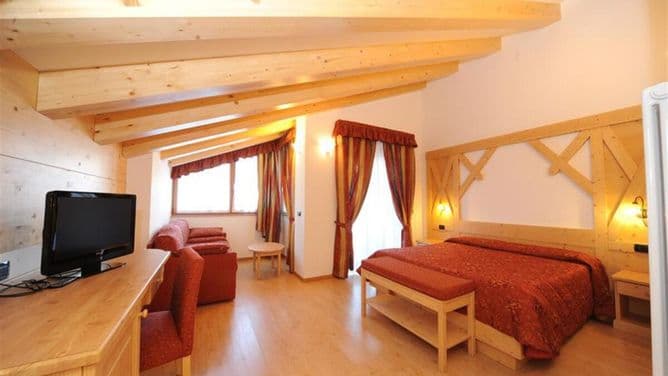 Hotel Canada - photo 2