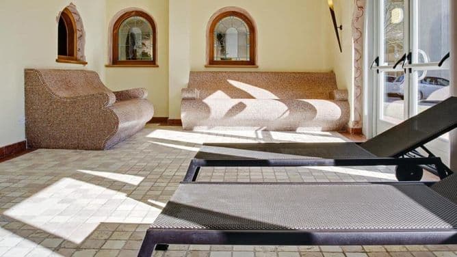 Hotel Canada - photo 6